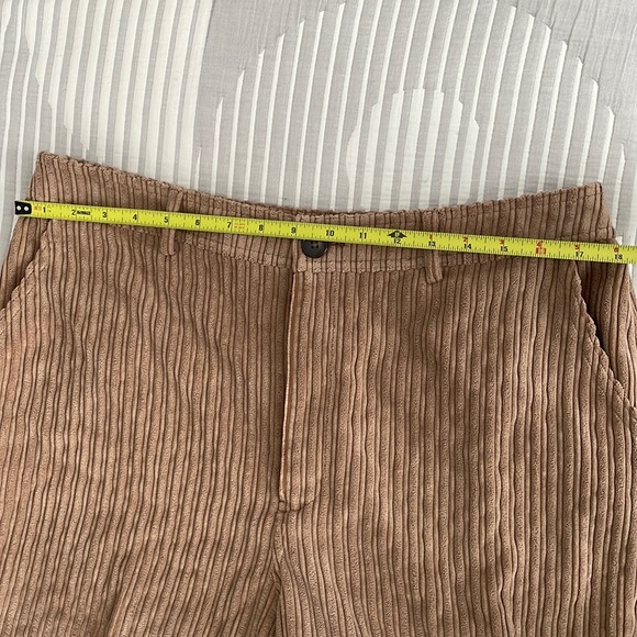 Elie Tahari Cropped Corduroy Wide Leg Pants - Picture 5 of 12